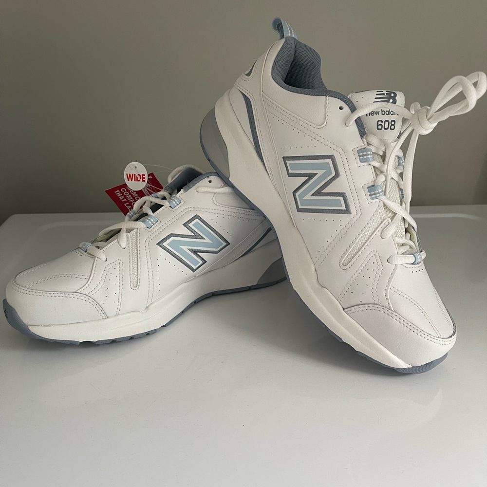 New Balance Sneakers NWT